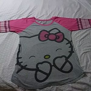 Hello kitty XL shirt